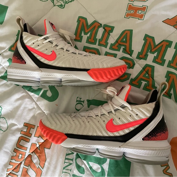 Nike Lebron 16 Lava Agassi Tech Challenge 9.5 - Picture 2 of 11